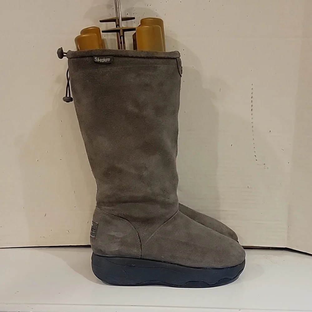 SKECHERS GRAY‎ TONE-UP BOOTS (sz 8)